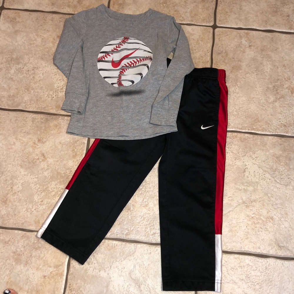 Nike size 4 boys set